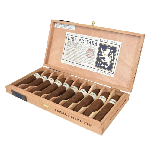 LIGAPRIVADAFERALFLYINGPIG10S_cigar_premium_chamber_exclusive.png