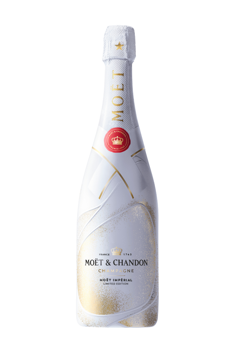 Moët-&-Chandon-'End-of-Year-Golden-Sleeve'-Limited-Edition-Impérial-Brut-Champagne.png