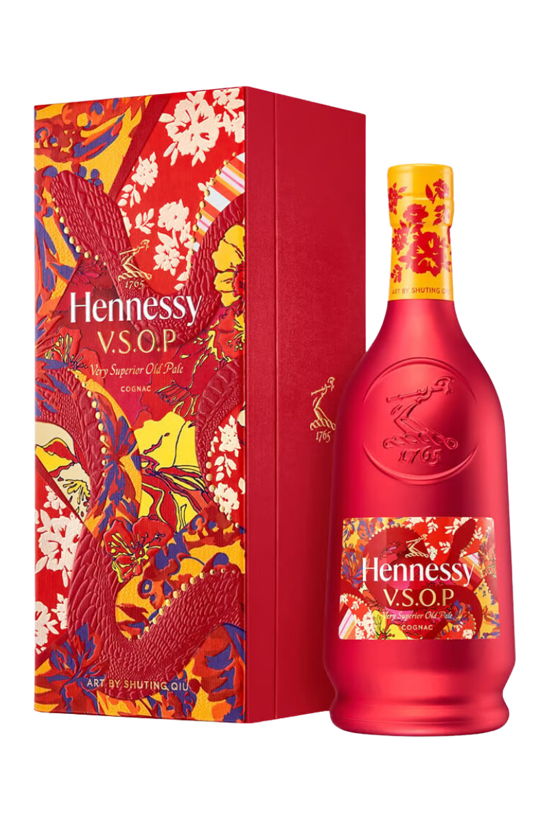 Hennessy-VSOP-CNY-2025-Year-Of-The-Snake-with-Box.png