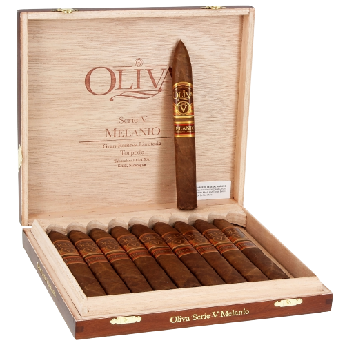 OLIVASERIEVMELANIOTORPEDO10S_cigar_premium_chamber_exclusive.png